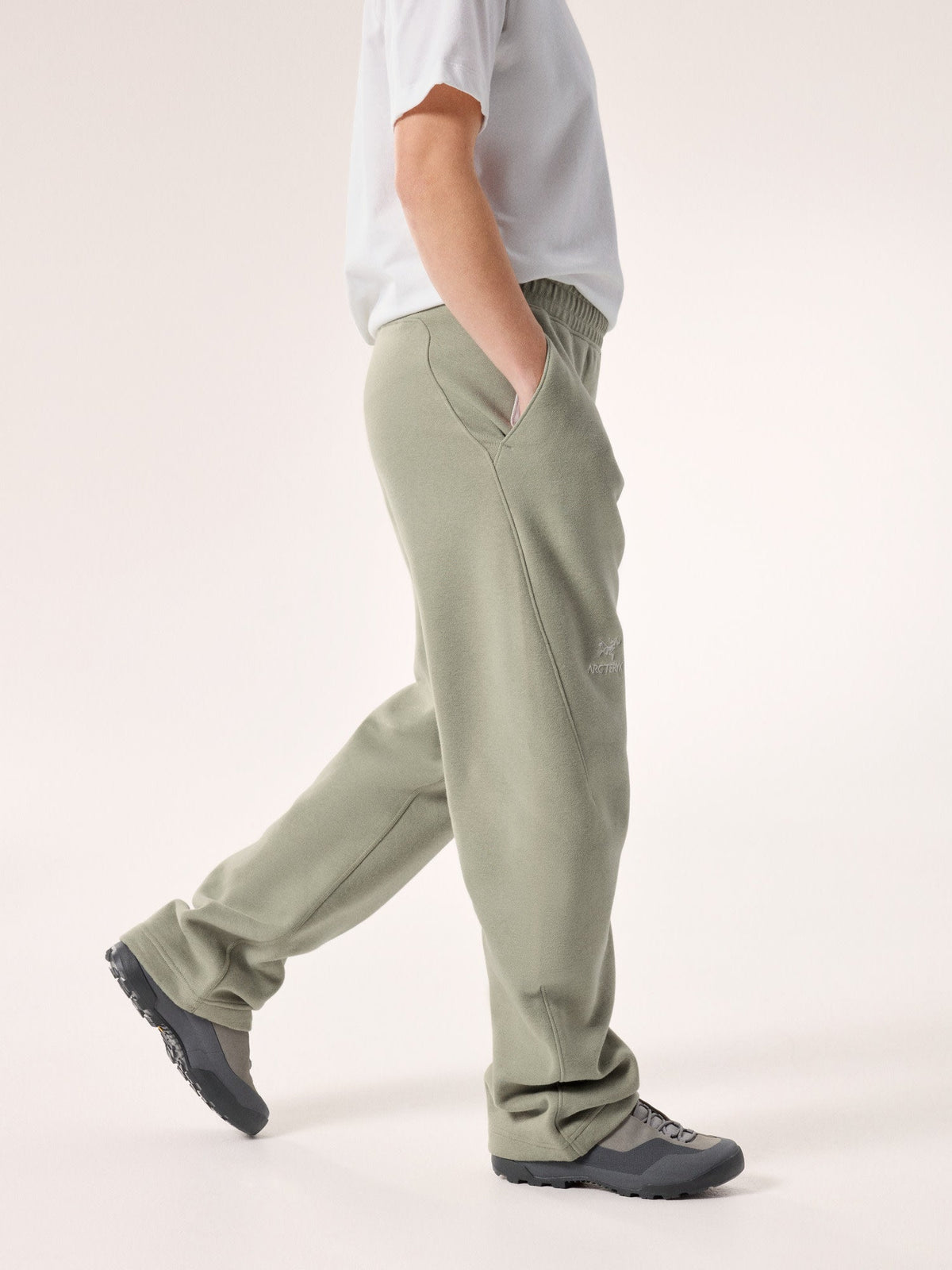 Emblem Fleece Jogger Women's
