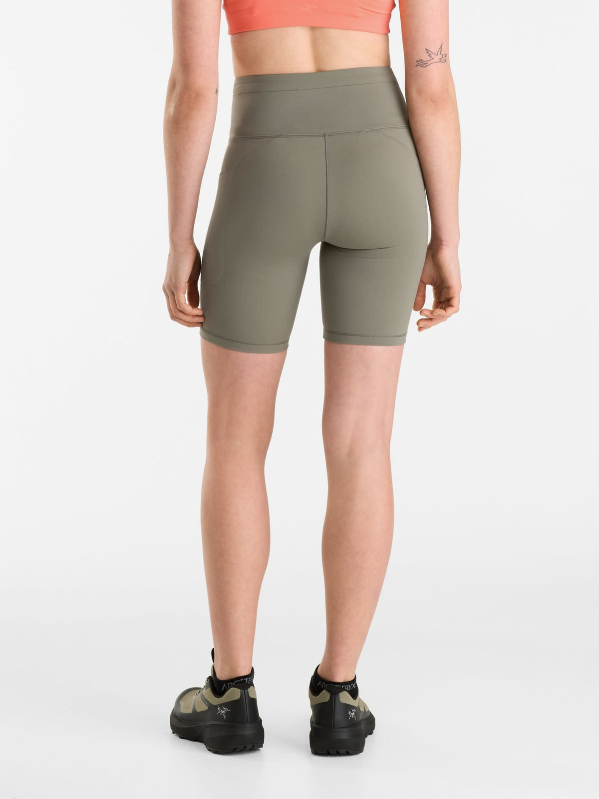 Essent High-Rise Short 8" Women's