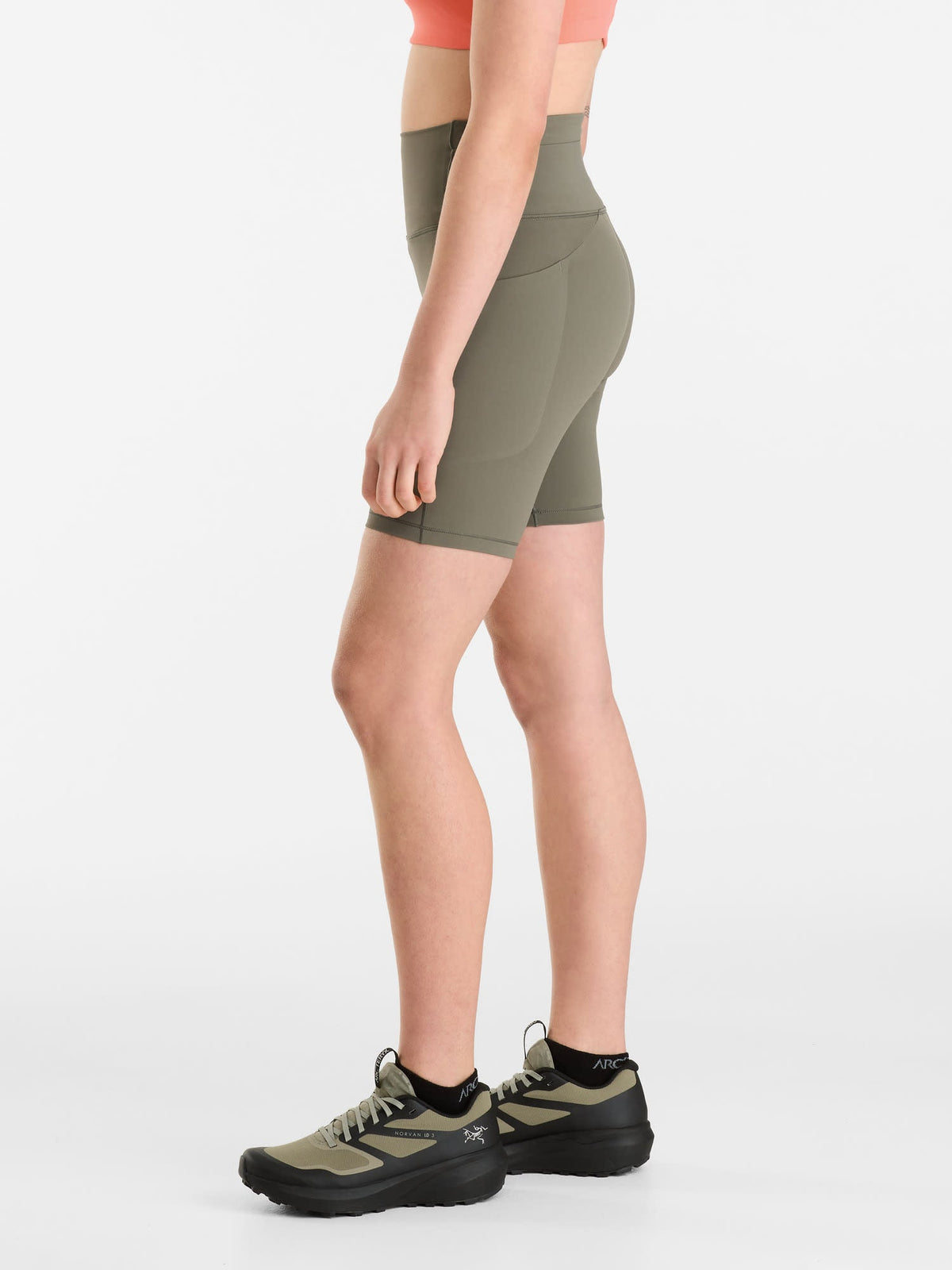 Essent High-Rise Short 8" Women's