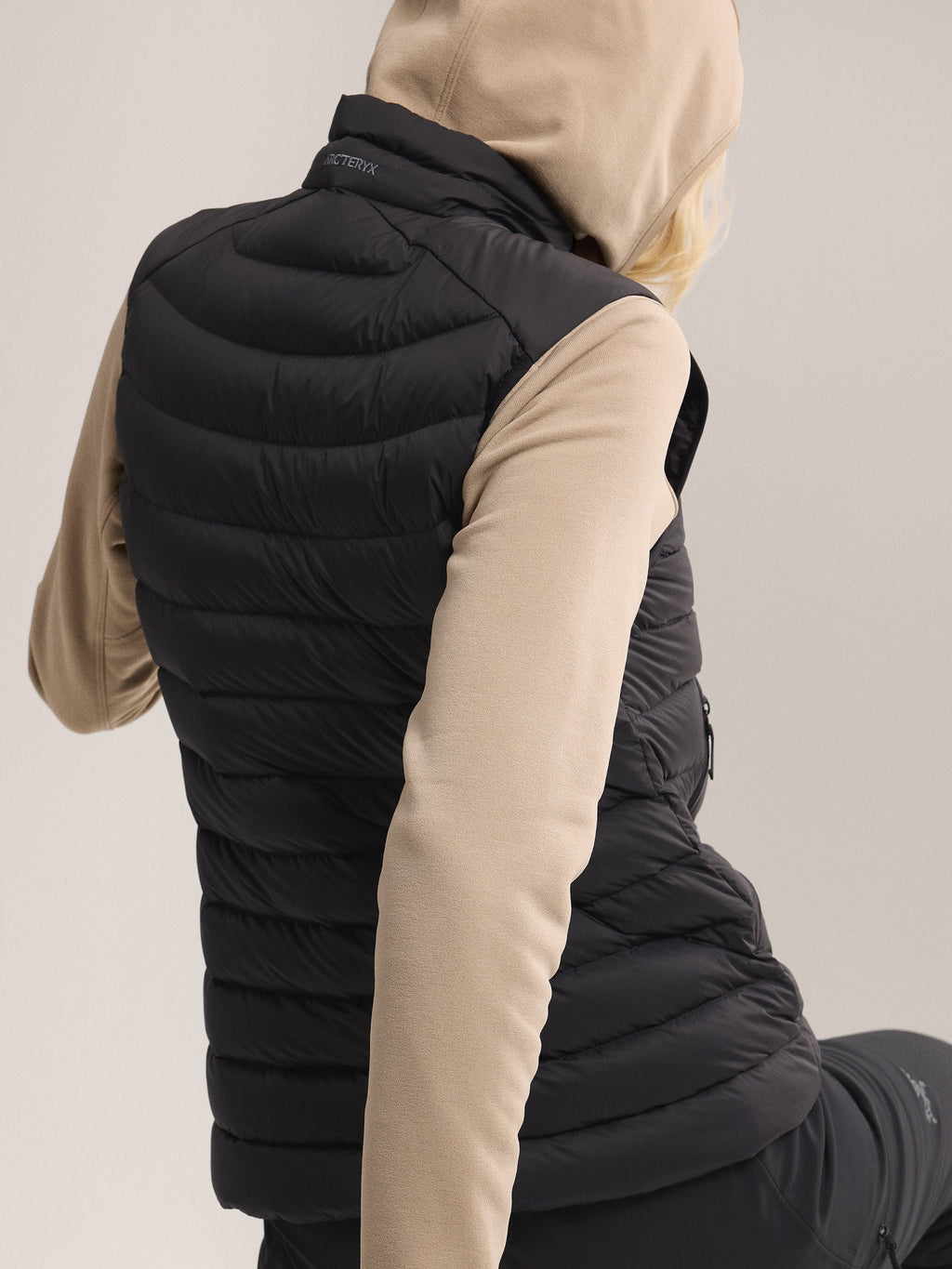 Cerium Vest Women's